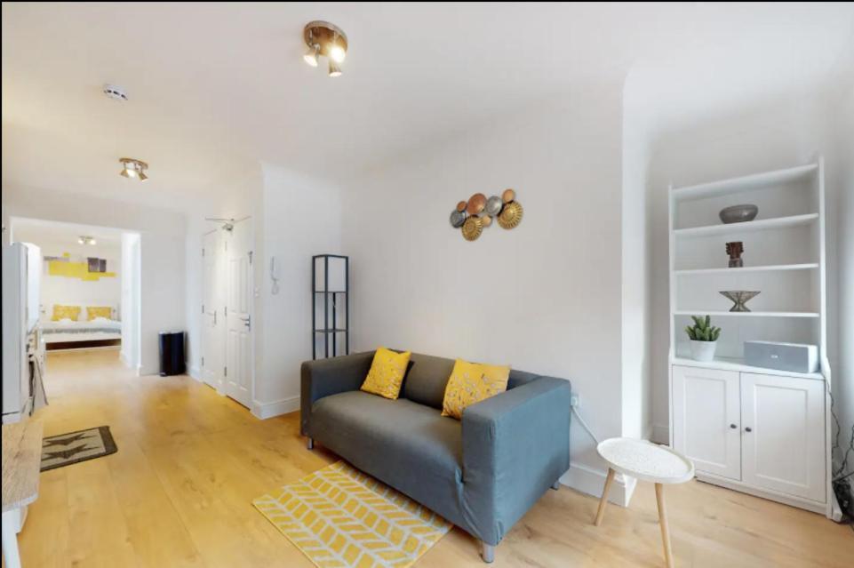 ロンドンNew Spacious 1 Bed Studio Flat In Aldgateアパートメント エクステリア 写真
